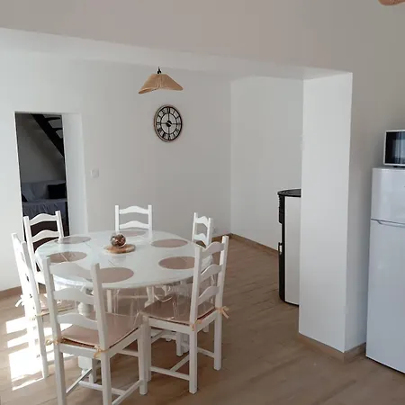 Le De Clarques Holiday home