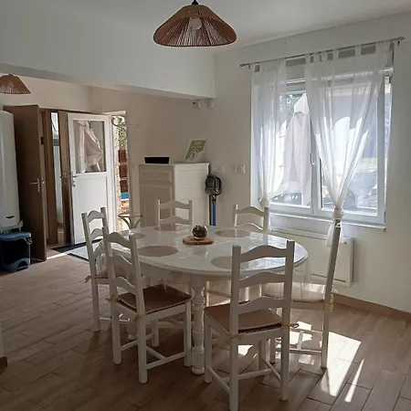 Сasa de vacaciones Le De Clarques