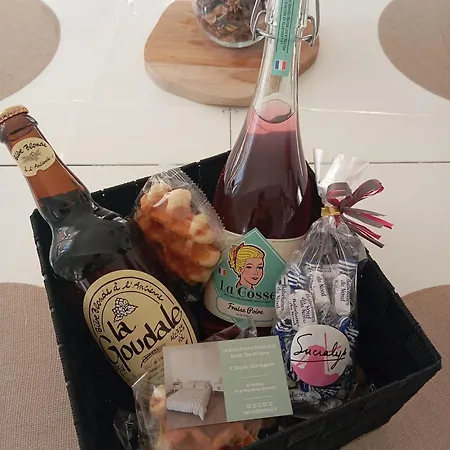 Le De Clarques Holiday home