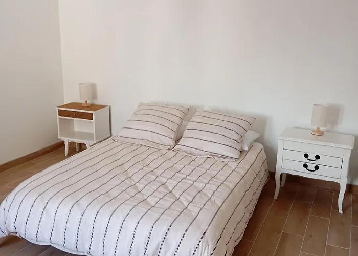 Le De Clarques Holiday home