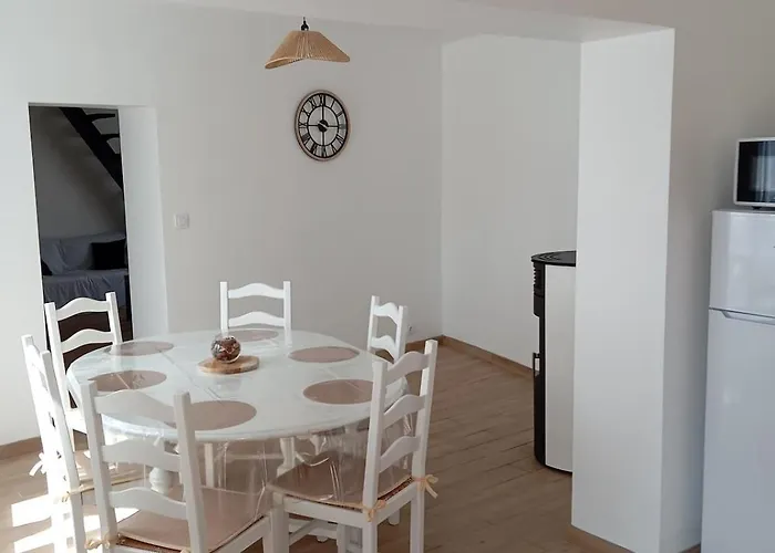 Le De Clarques Holiday home